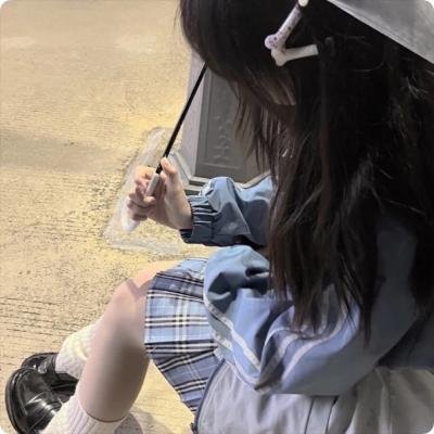 不愿恋爱的雀斑小姐